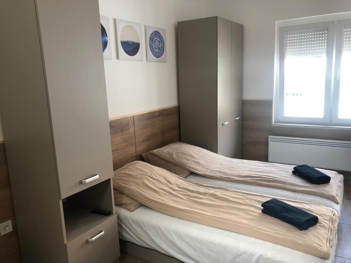Avas Apartman Мішкольц Екстер'єр фото
