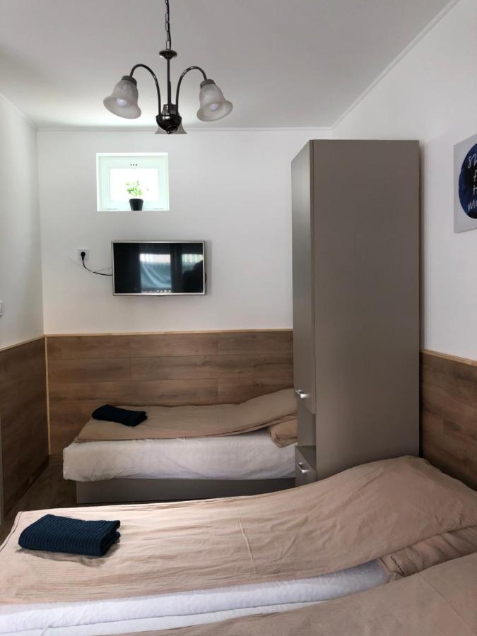 Avas Apartman Мішкольц Екстер'єр фото