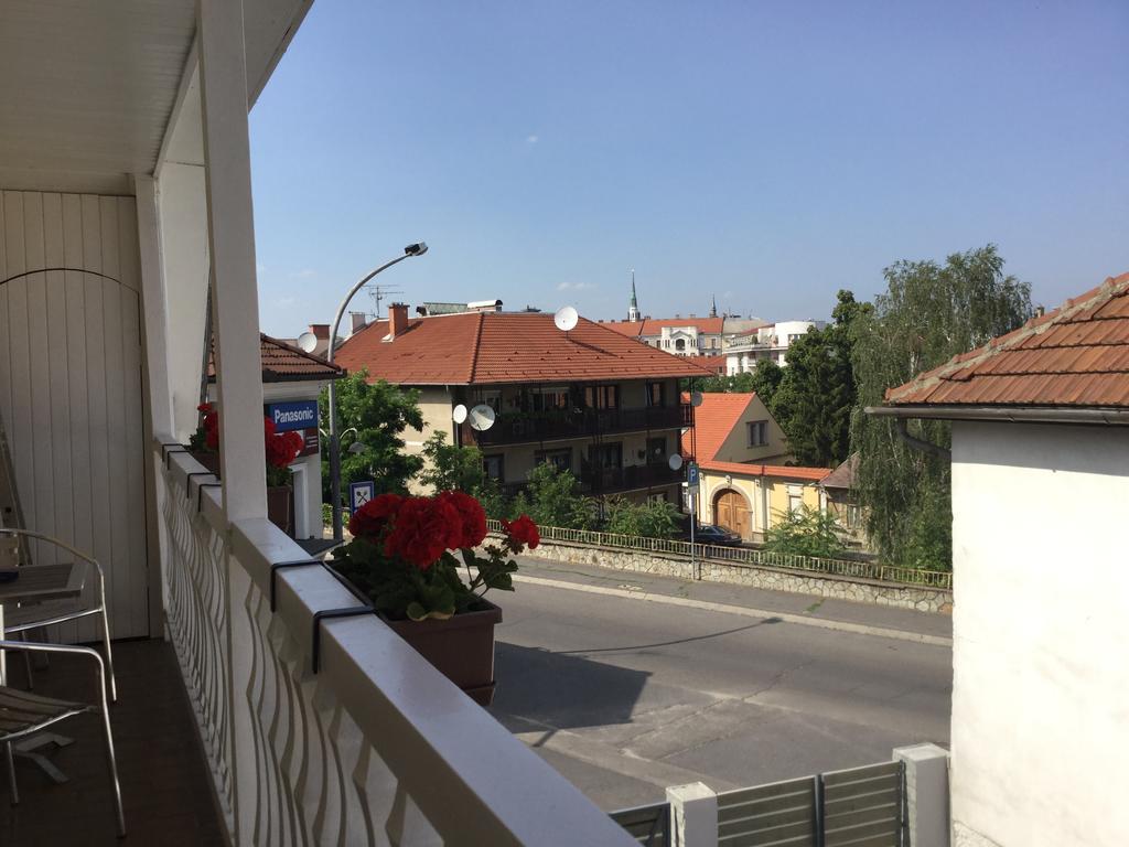 Avas Apartman Мішкольц Екстер'єр фото
