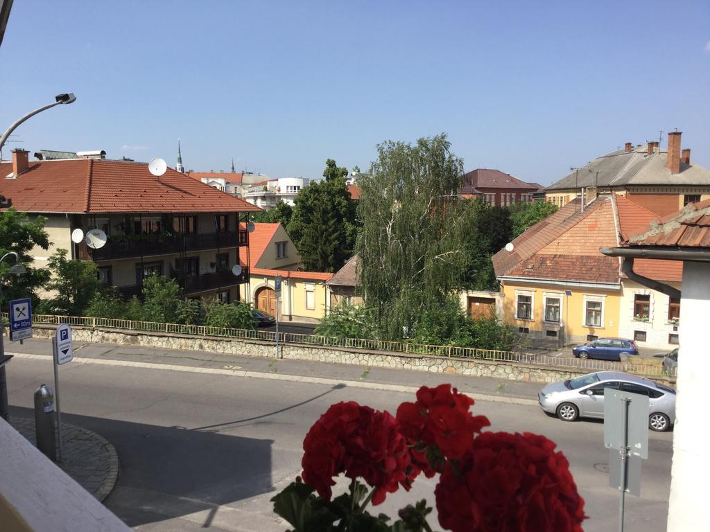 Avas Apartman Мішкольц Екстер'єр фото