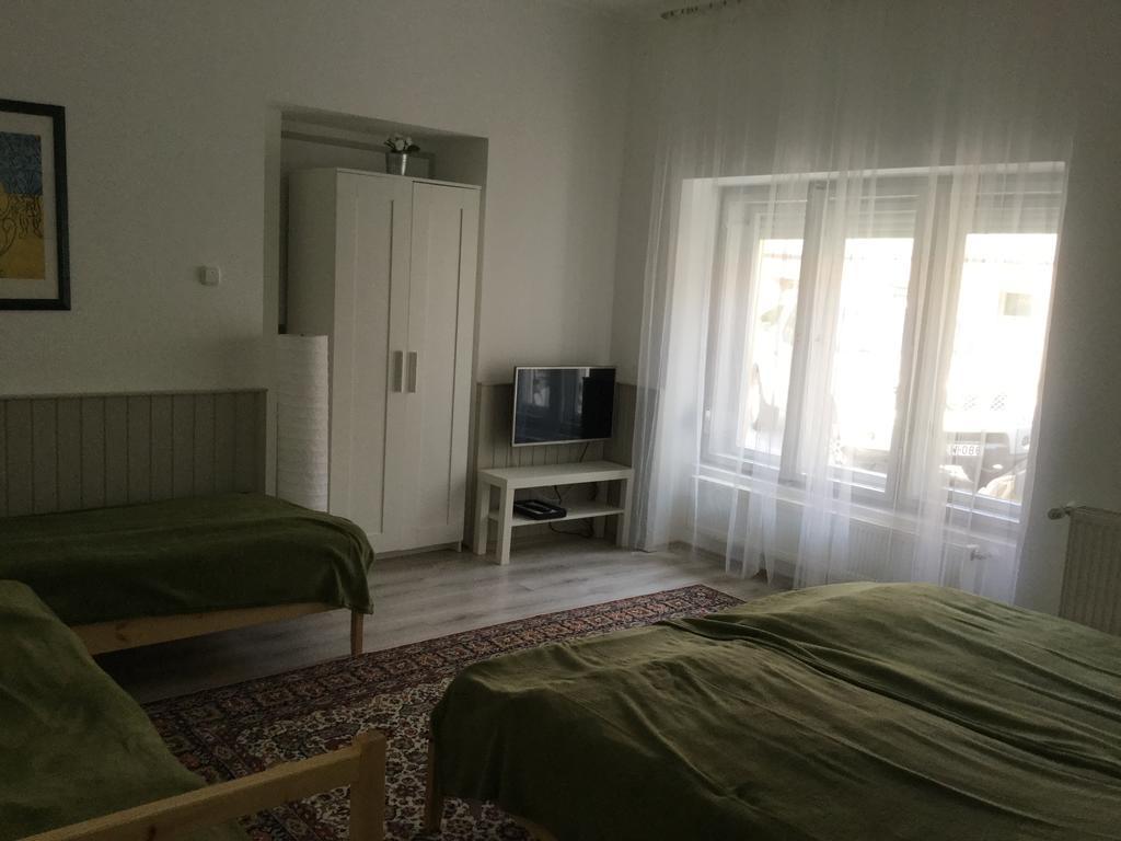 Avas Apartman Мішкольц Екстер'єр фото