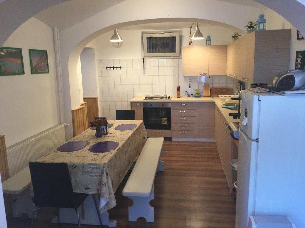Avas Apartman Мішкольц Екстер'єр фото