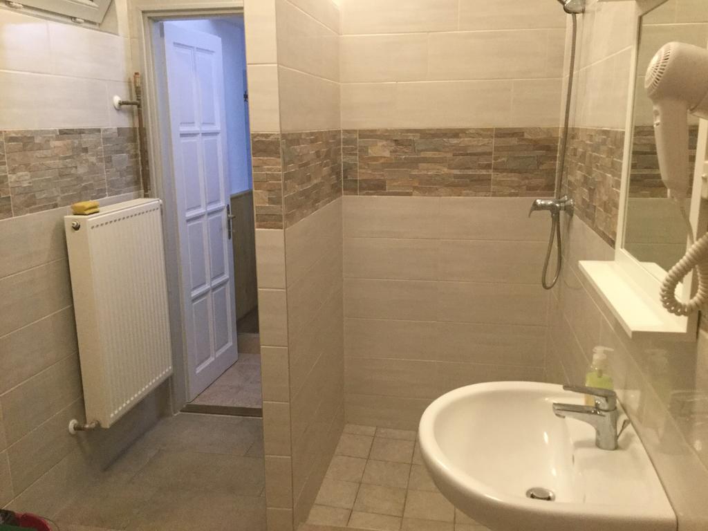 Avas Apartman Мішкольц Екстер'єр фото